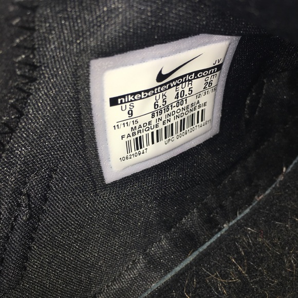 (Sold) Nike Huarache Ultra - Picture 4 of 7